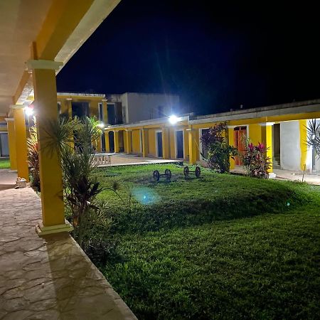 Casa Coronado Izamal Buitenkant foto