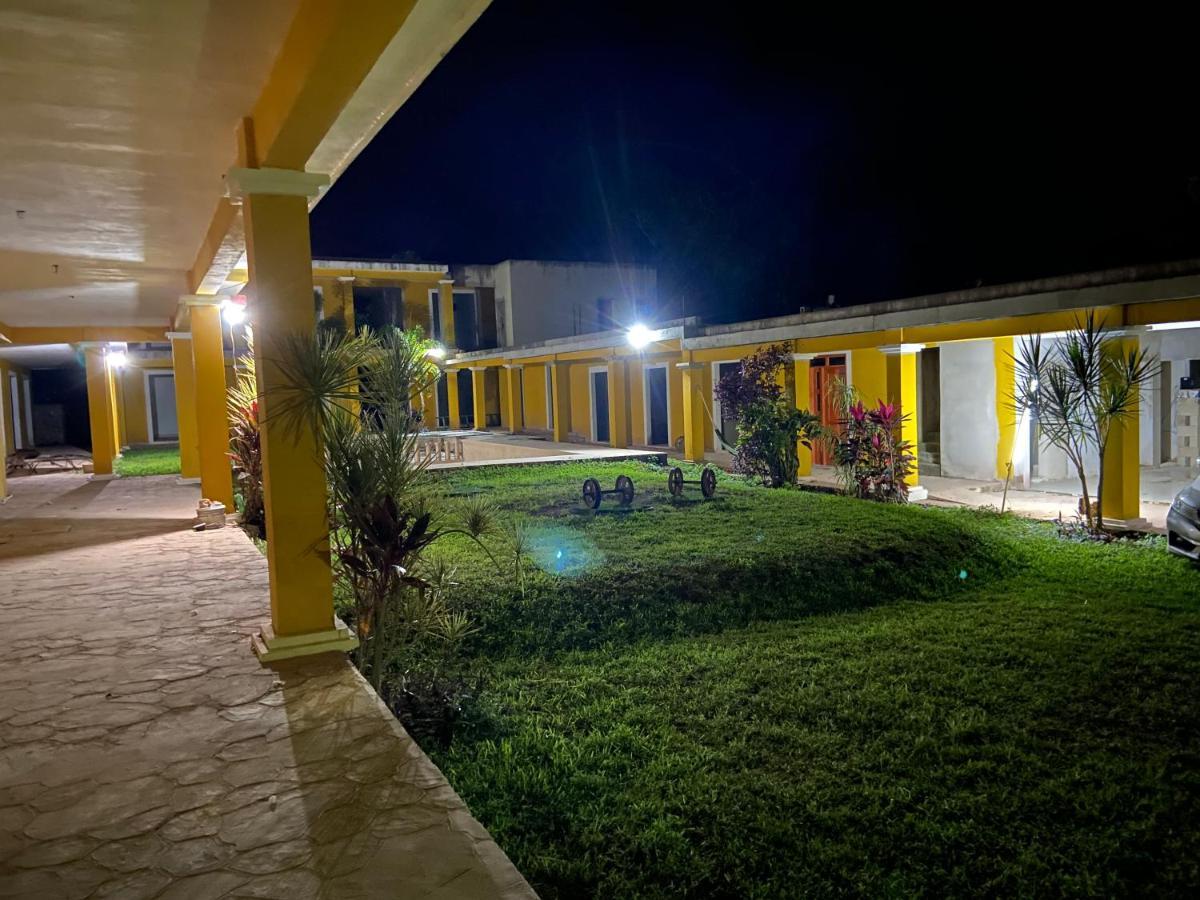 Casa Coronado Izamal Buitenkant foto